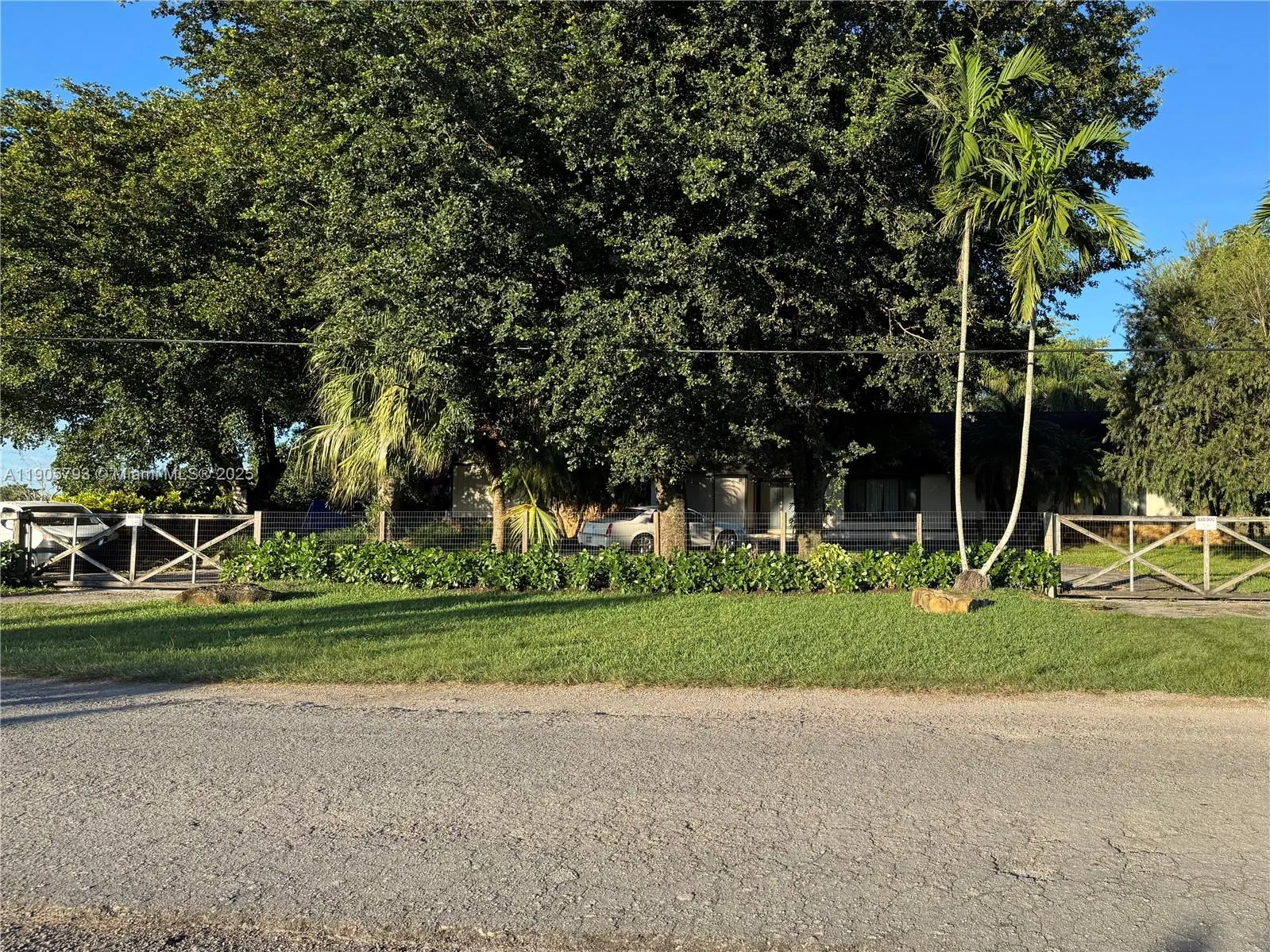 4 bedroom 2 bath for sale at 18750 SW 207th Ave, Miami FL 33187