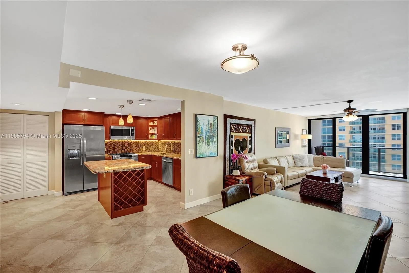 2301 S Ocean Dr # 907, Hollywood FL 33019