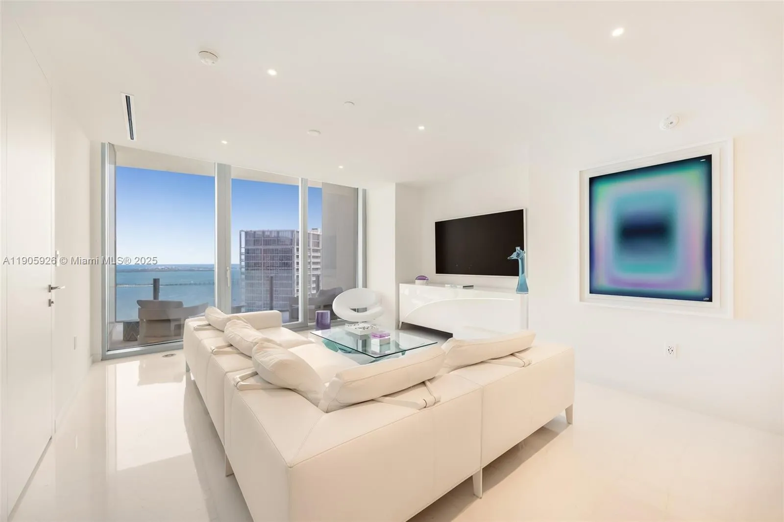 300 Biscayne Boulevard Way # 5205W, Miami FL 33131