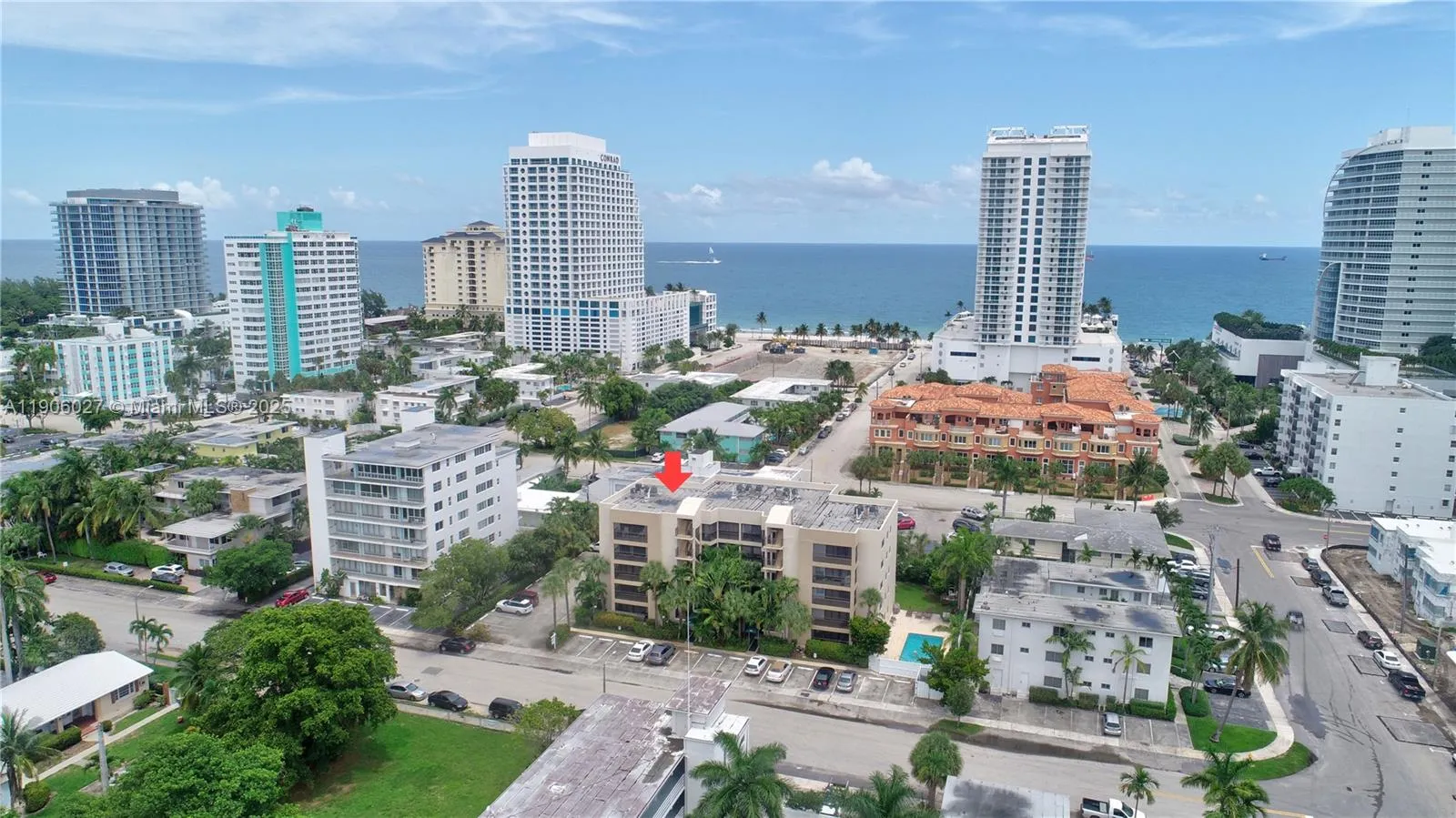 2 bedroom 2 bath for sale at 520 Orton Ave # 201, Fort Lauderdale FL 33304