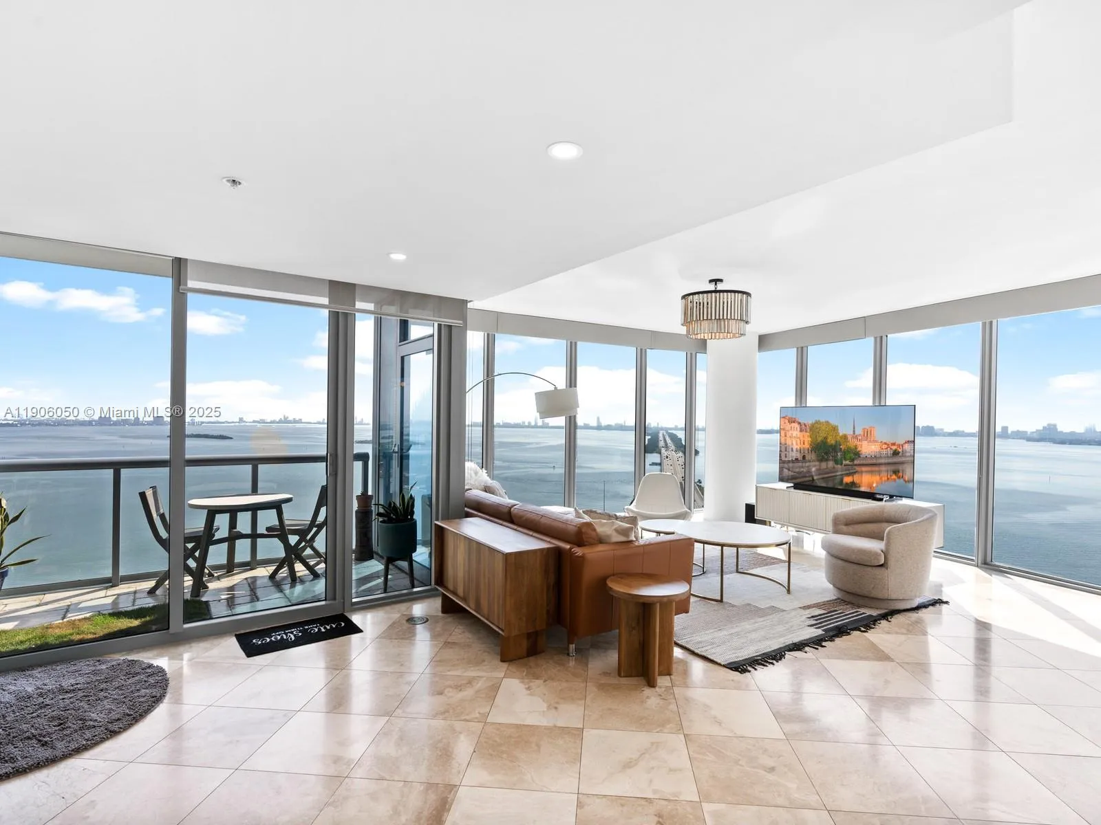 2 bedroom 3 bath for sale at 601 NE 36th St # 2312, Miami FL 33137