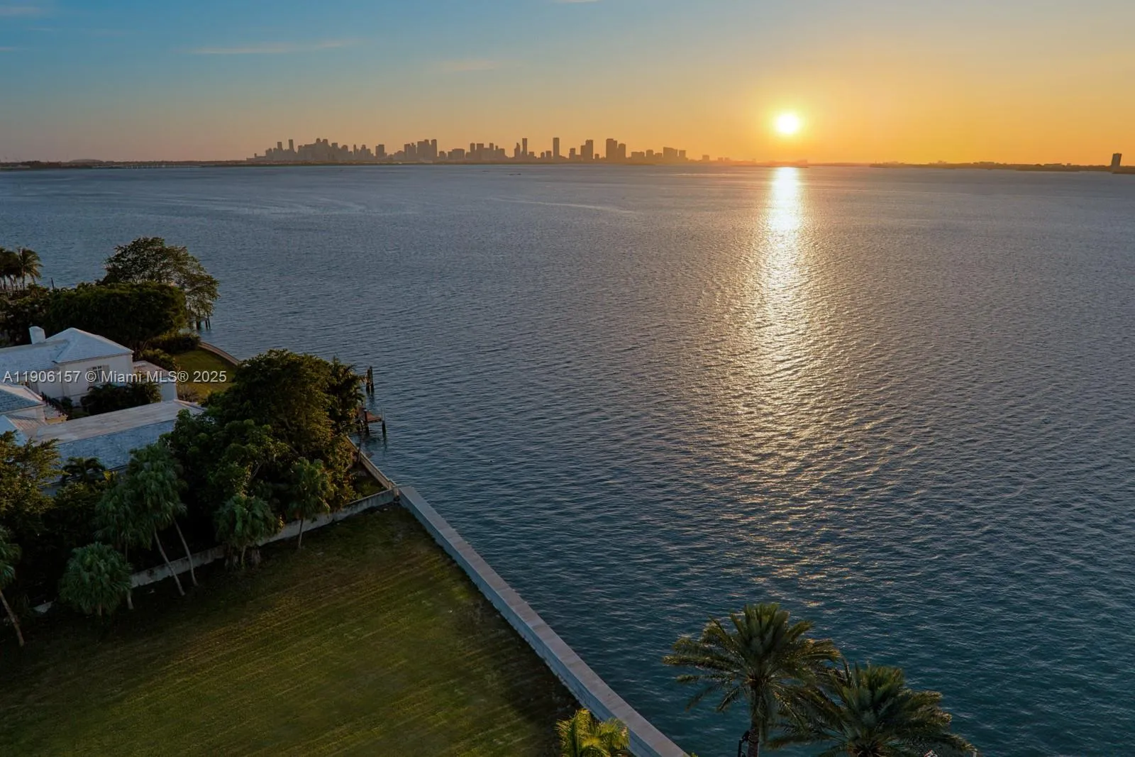 5840 N Bay Rd, Miami Beach FL 33140