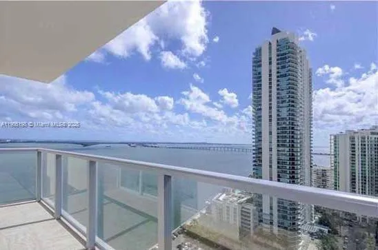 1 bedroom 1 bath for sale at 1155 Brickell Bay Dr # 705, Miami FL 33131