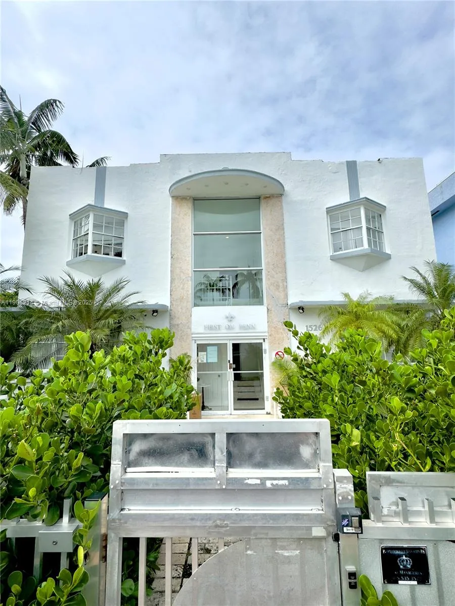 1 bedroom 1 bath for sale at 1526 Pennsylvania Ave # 2, Miami Beach FL 33139
