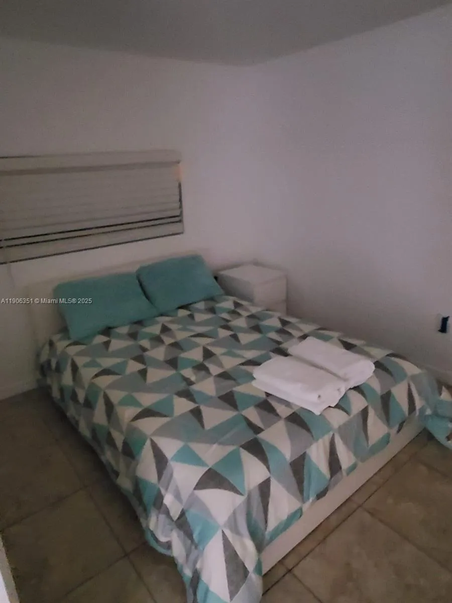 13101 SW 14 ST # 1, Miami FL 33184