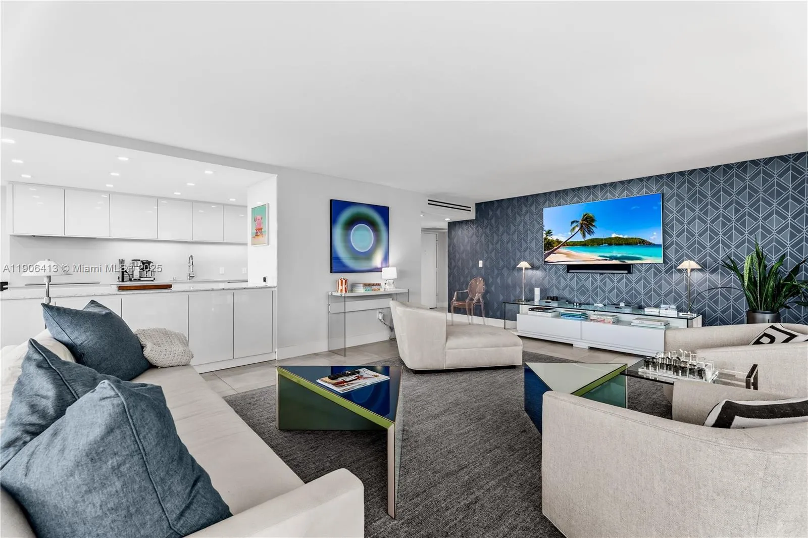 2 bedroom 2 bath for sale at 11 Island Ave # 611, Miami Beach FL 33139