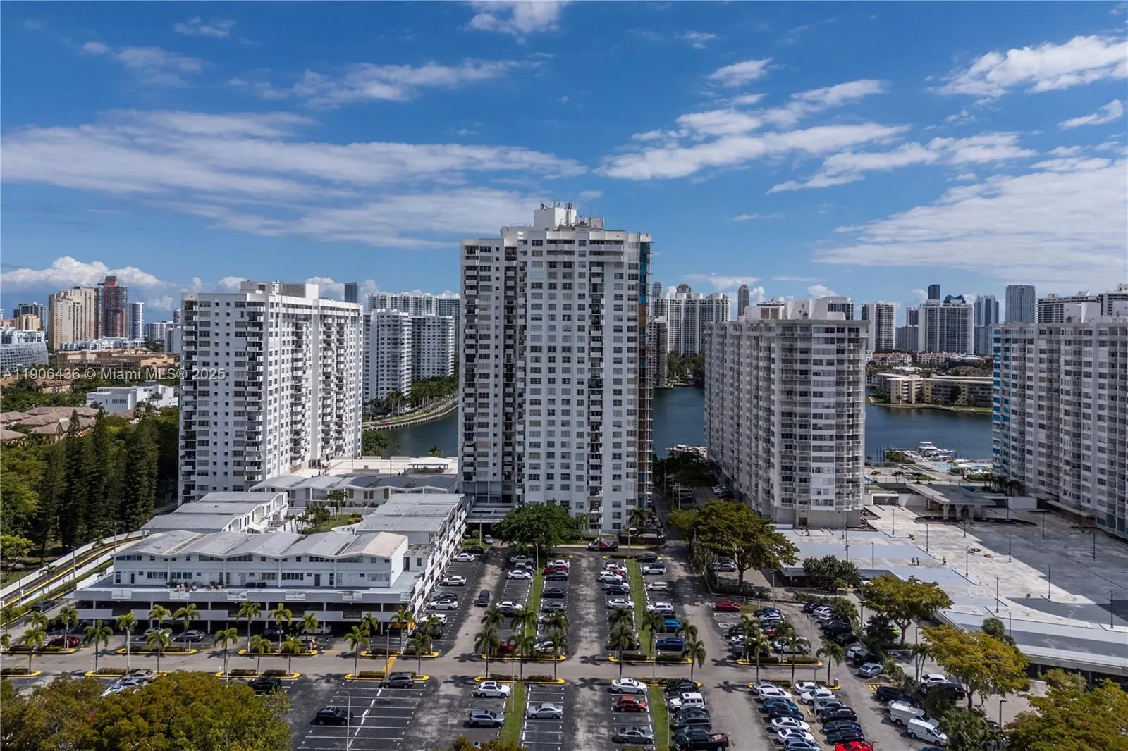 2750 NE 183rd St # 2601, Aventura FL 33160