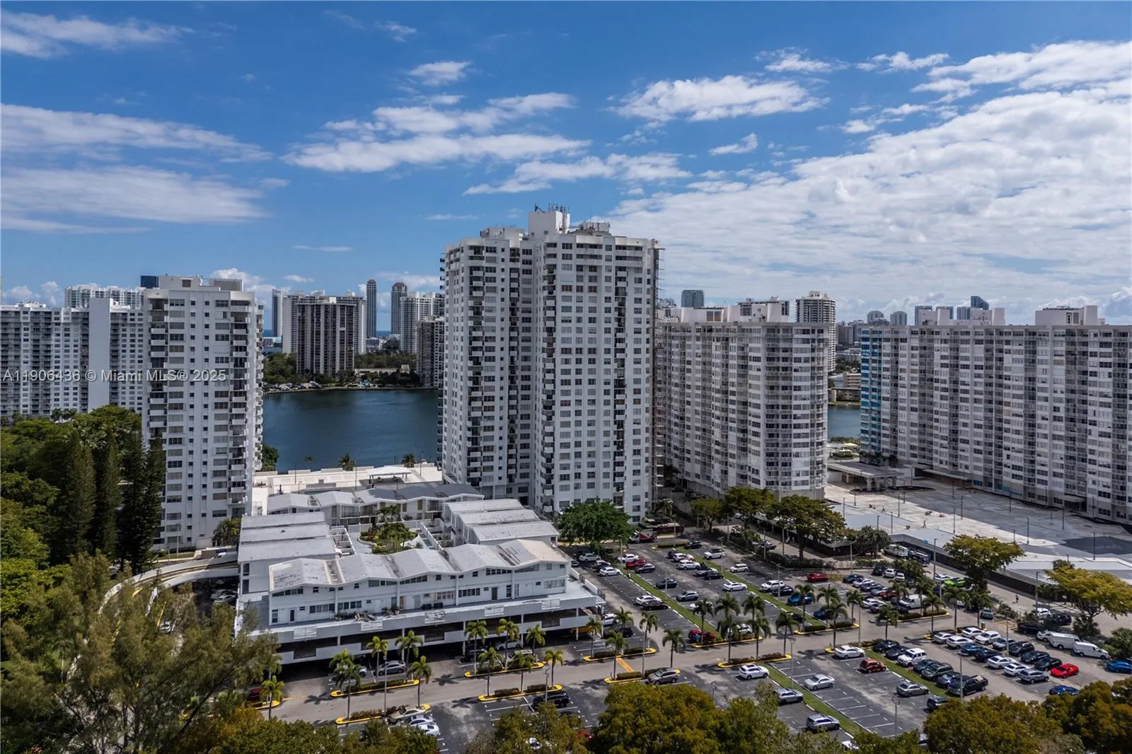2750 NE 183rd St # 2601, Aventura FL 33160