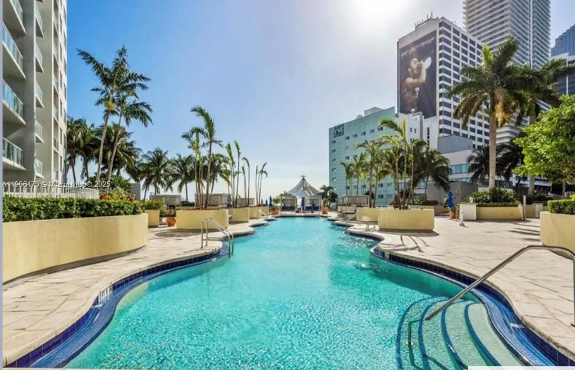253 NE 2nd St # 632, Miami FL 33132