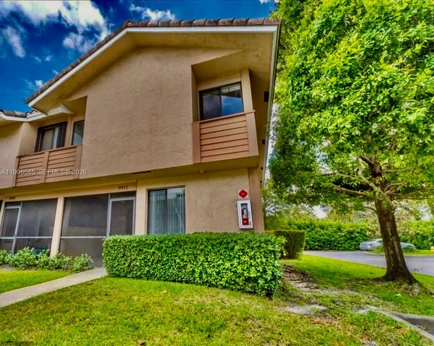 4 bedroom 3 bath for sale at 9971 W Atlantic Blvd # 9971, Coral Springs FL 33071