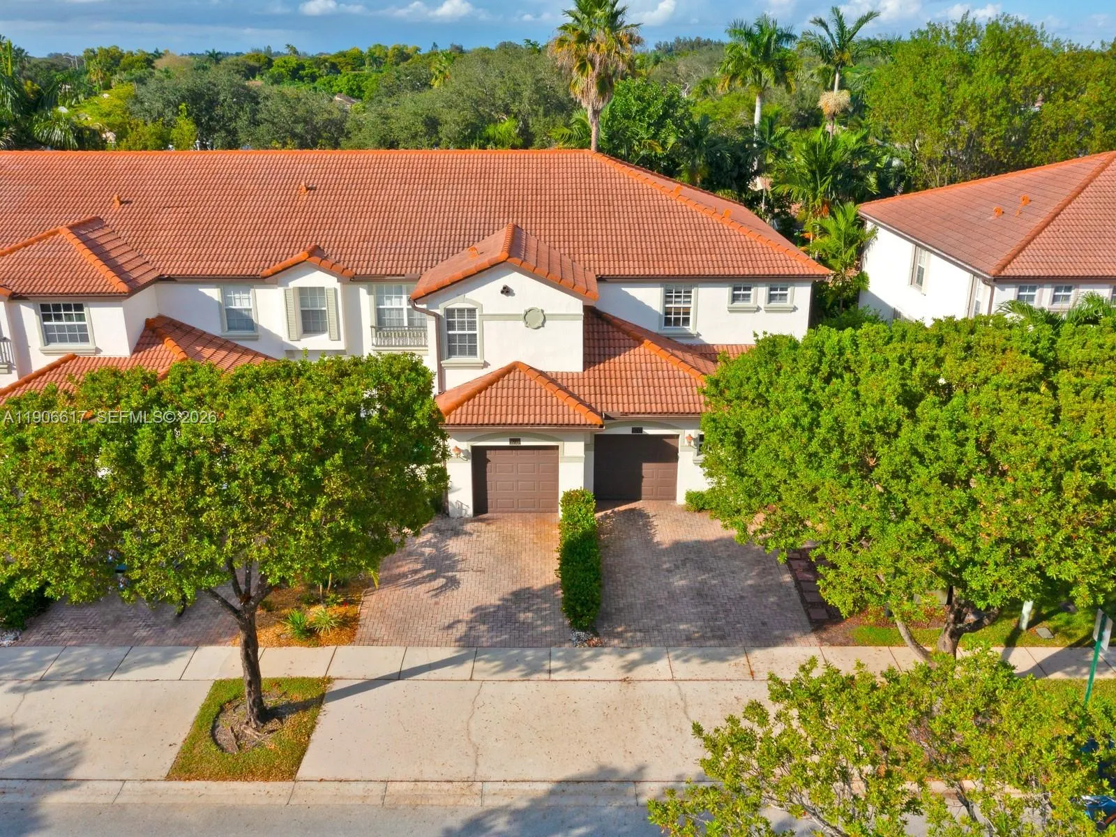 3 bedroom 2 bath for sale at 9719 Darlington Pl, Cooper City FL 33328