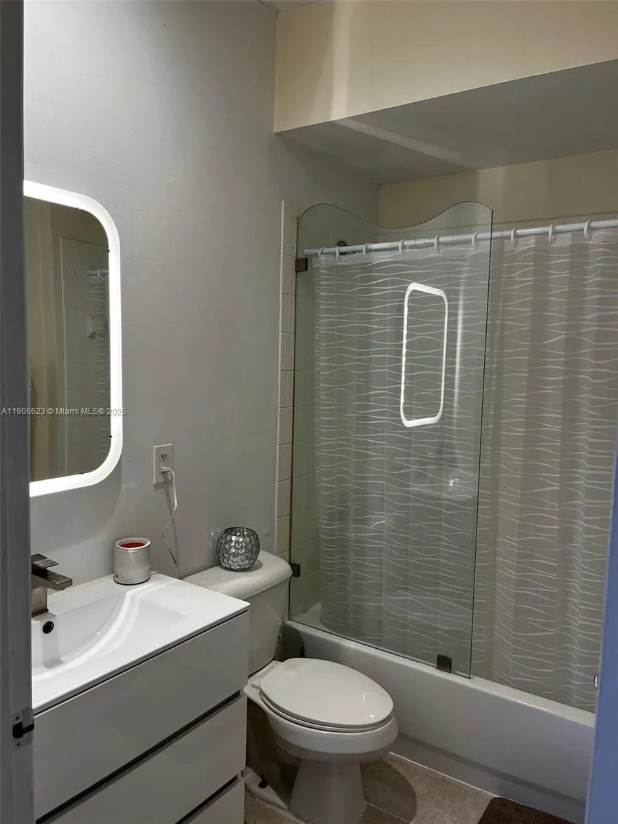 19353 SW 60th Ct, Pembroke Pines FL 33332