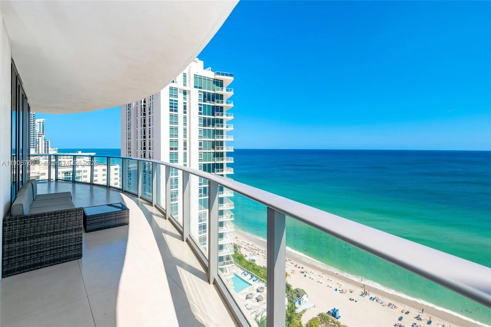 4111 S Ocean Dr, Hollywood FL 33019