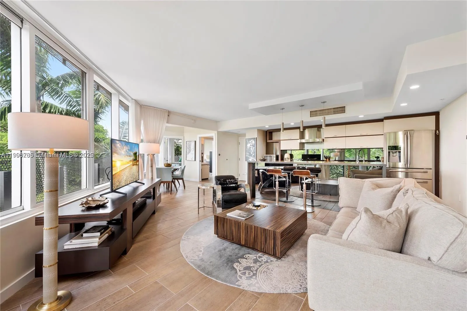 2155 Washington Ct # 309, Miami Beach FL 33139