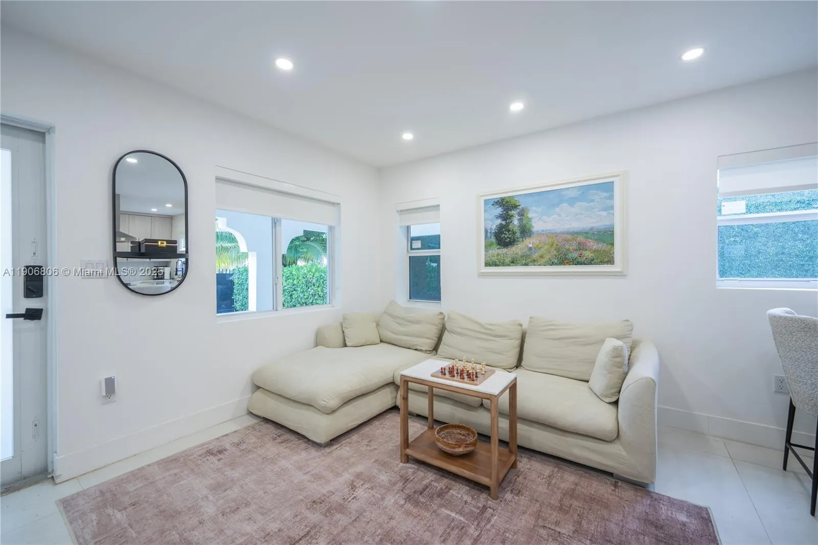 545 NW 47th St, Miami FL 33127