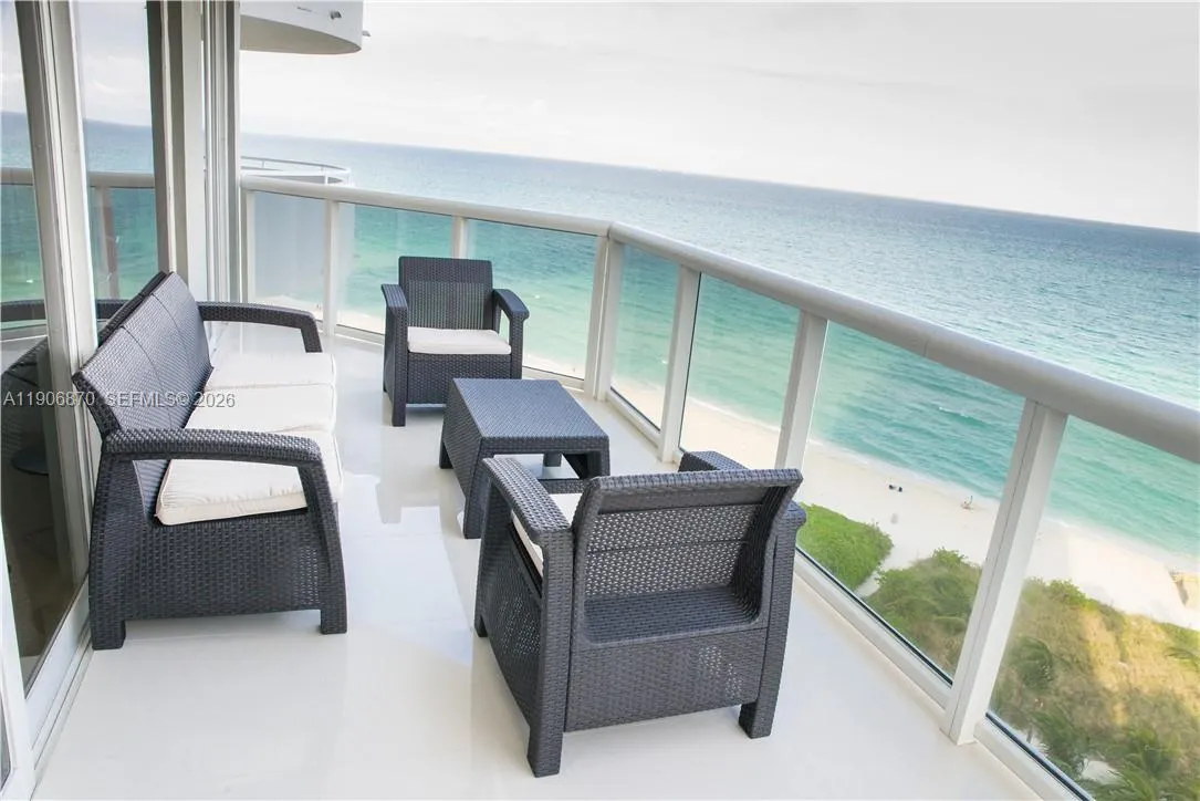 6301 Collins Ave # 1402, Miami Beach FL 33141