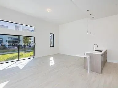 2 bedroom 2 bath for sale at 4500 NW 8th Pl, Plantation FL 33317