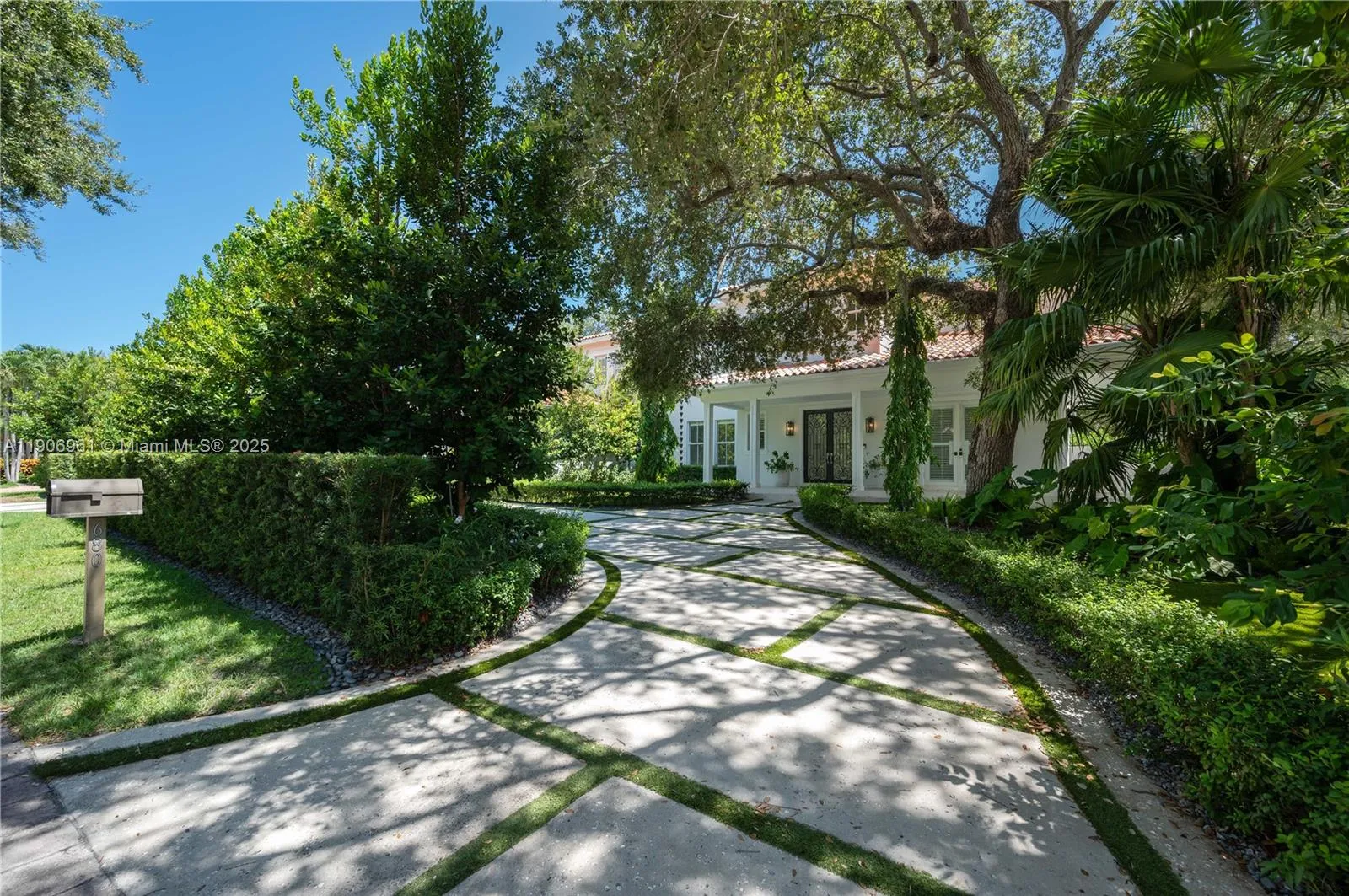 680 Destacada Ave, Coral Gables FL 33156