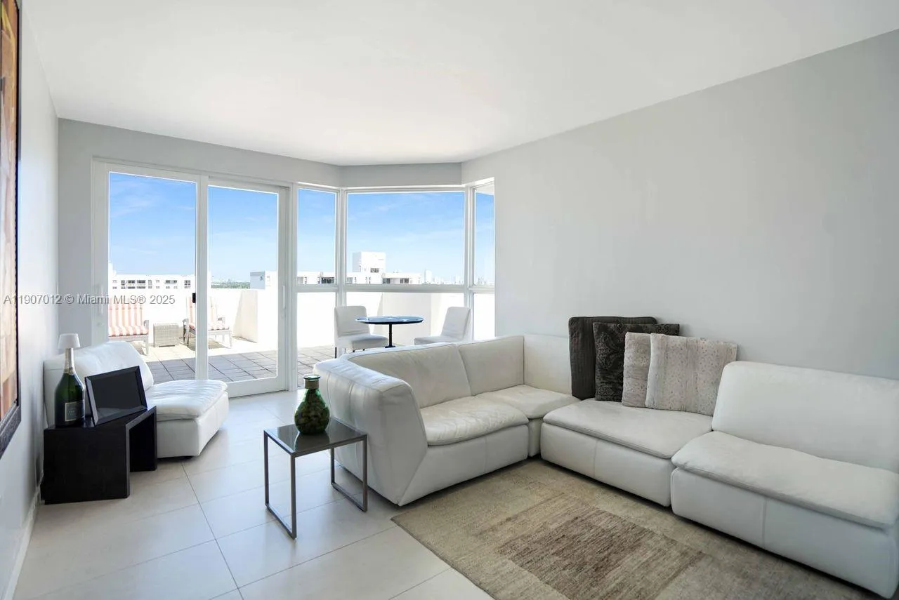 1621 Bay Rd, Miami Beach FL 33139
