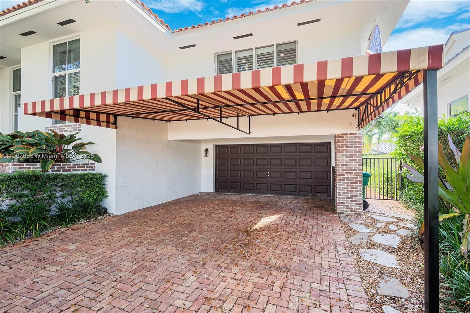 8025 SW 91st Ave, Miami FL 33173