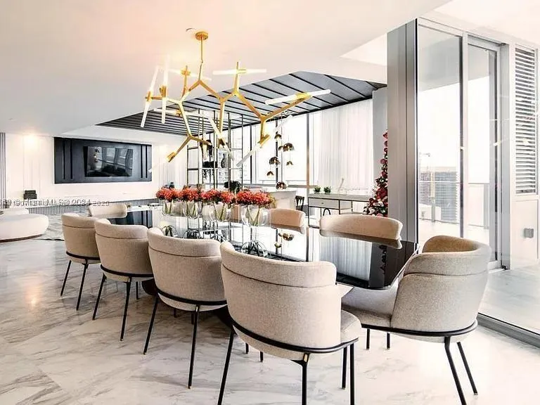 4 bedroom 4 bath for sale at 851 NE 1st Ave # 4811, Miami FL 33132