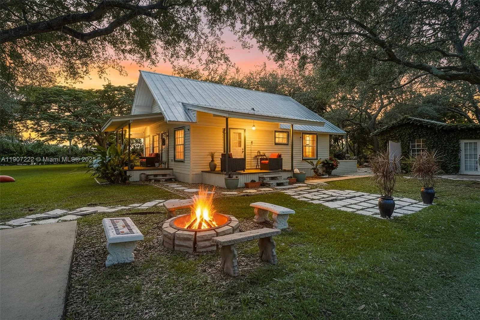 18895 SW 212th St, Miami FL 33187