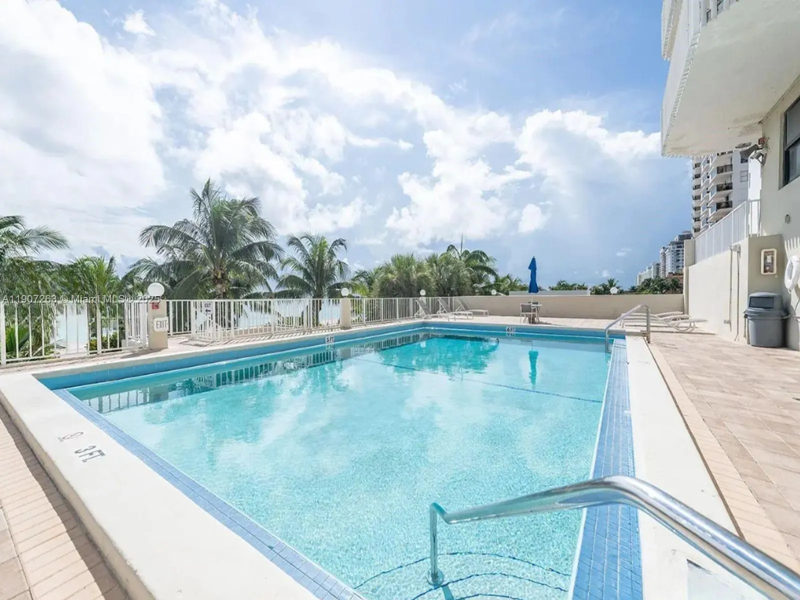 6061 Collins Ave # 11A, Miami Beach FL 33140