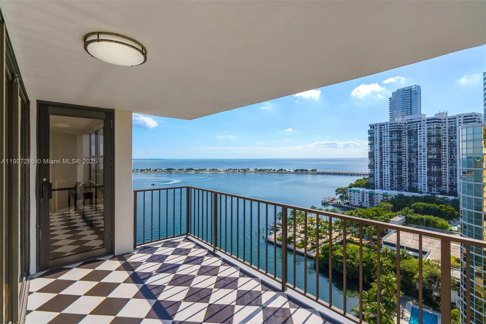 3 bedroom 3 bath for sale at 1925 Brickell Ave, Miami FL 33129