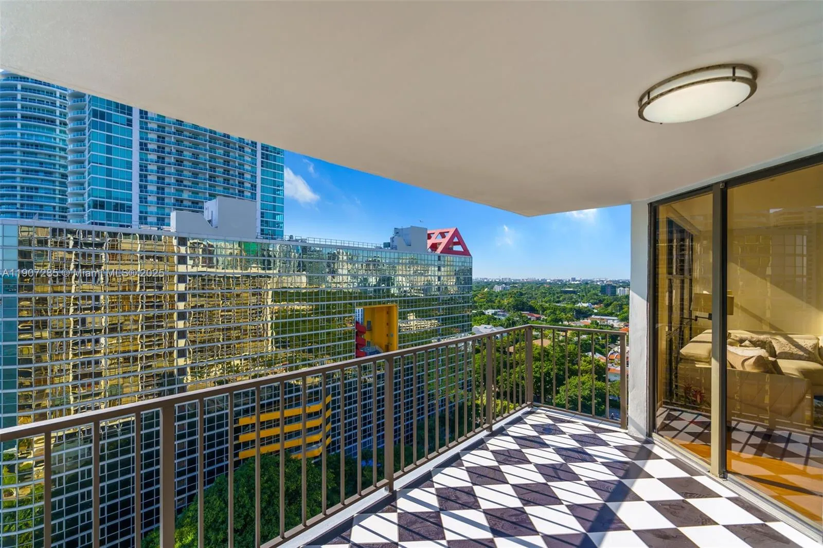 1925 Brickell Ave, Miami FL 33129