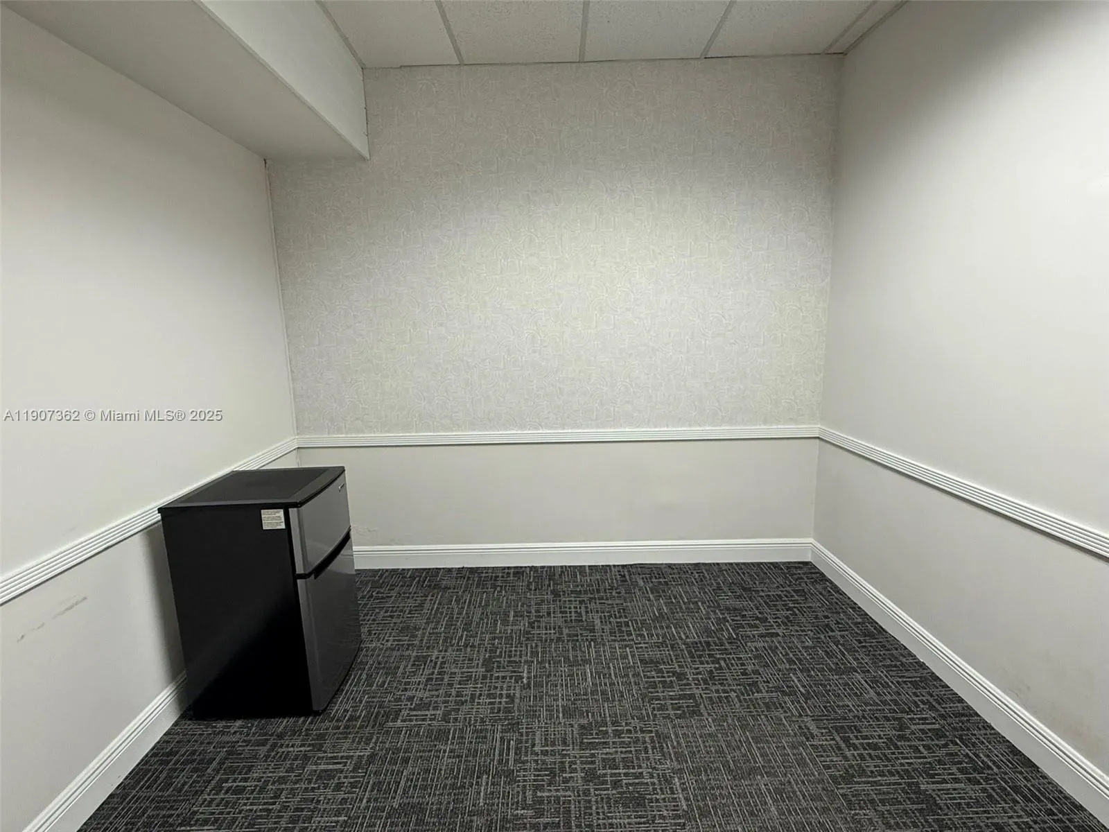 220 Miracle Mile # B206, Coral Gables FL 33134