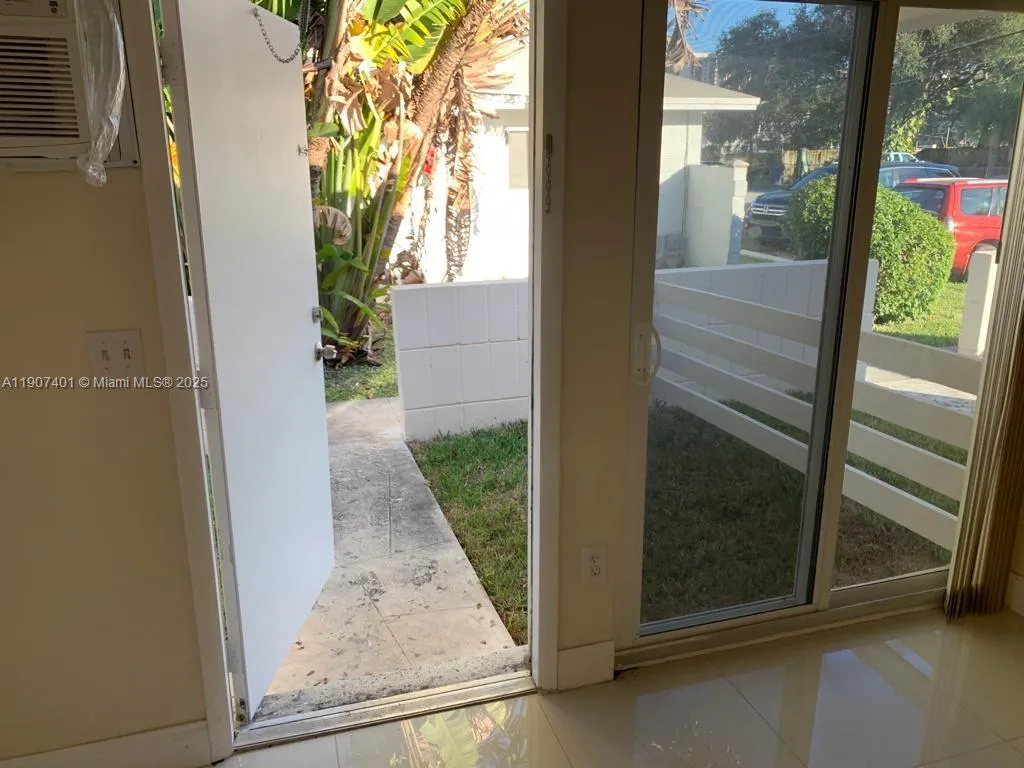 1511 NE 117th St # 2, Miami FL 33161