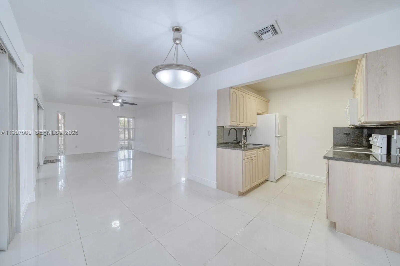 400 Minorca Ave # 1, Coral Gables FL 33134