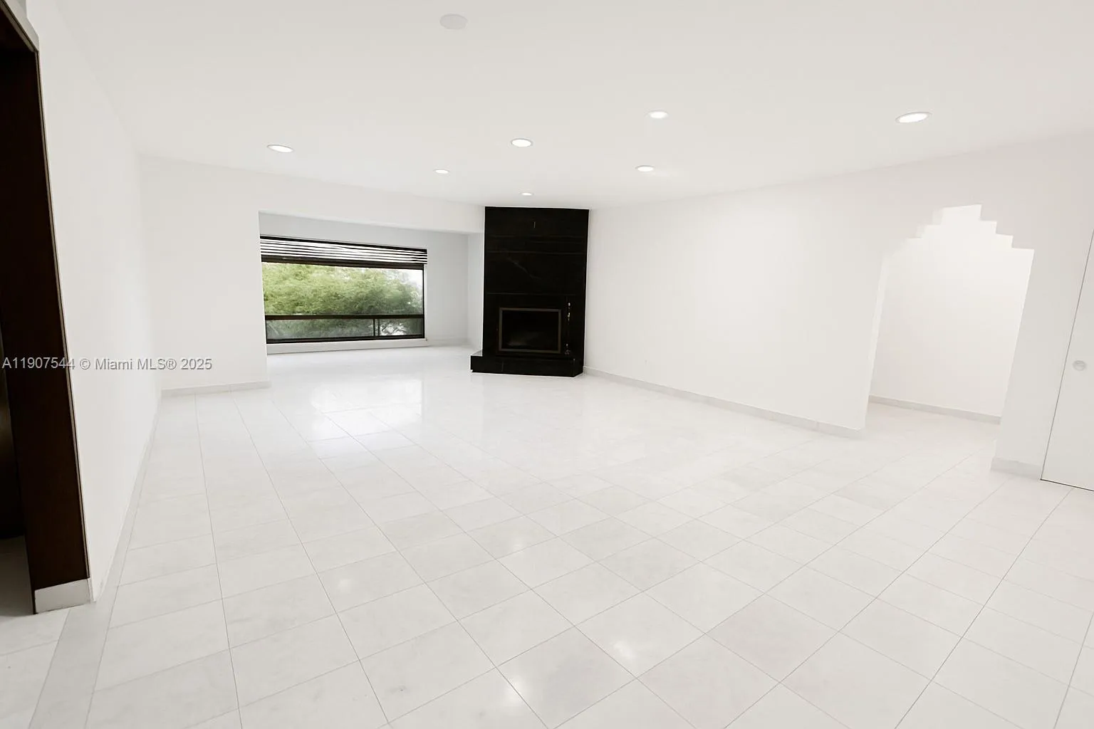 1915 Country Club Prado, Coral Gables FL 33134