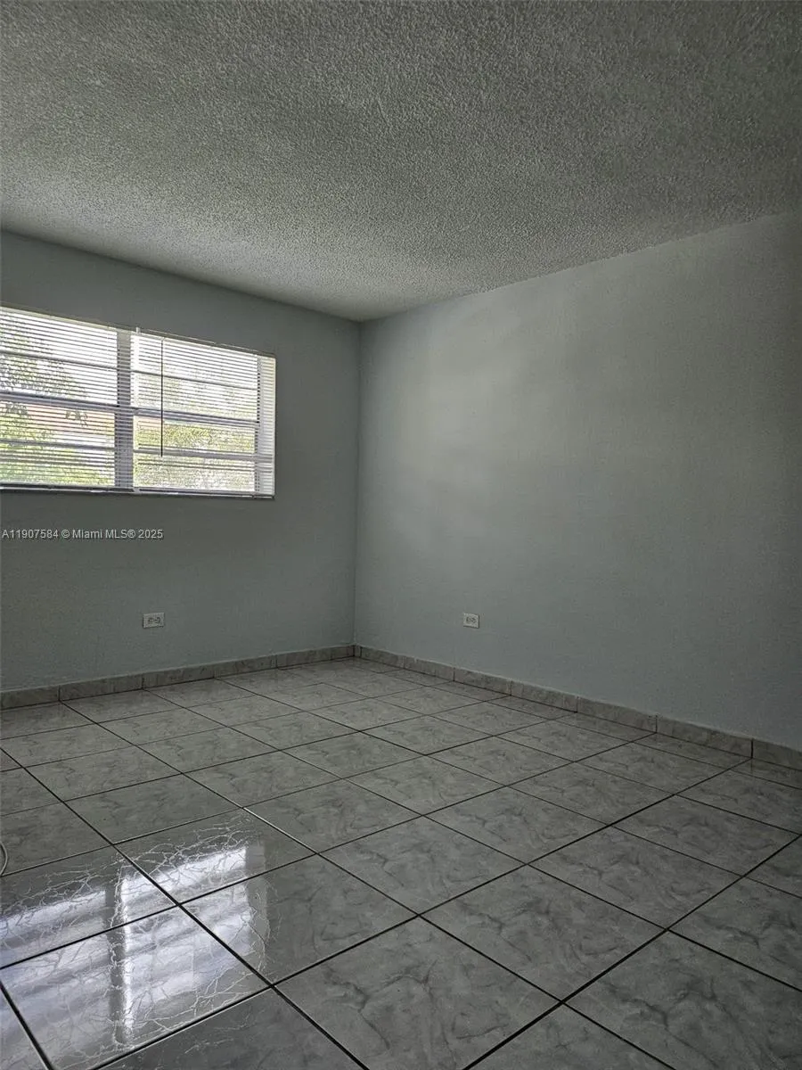 8101 SW 73rd Ave # 30, Miami FL 33143