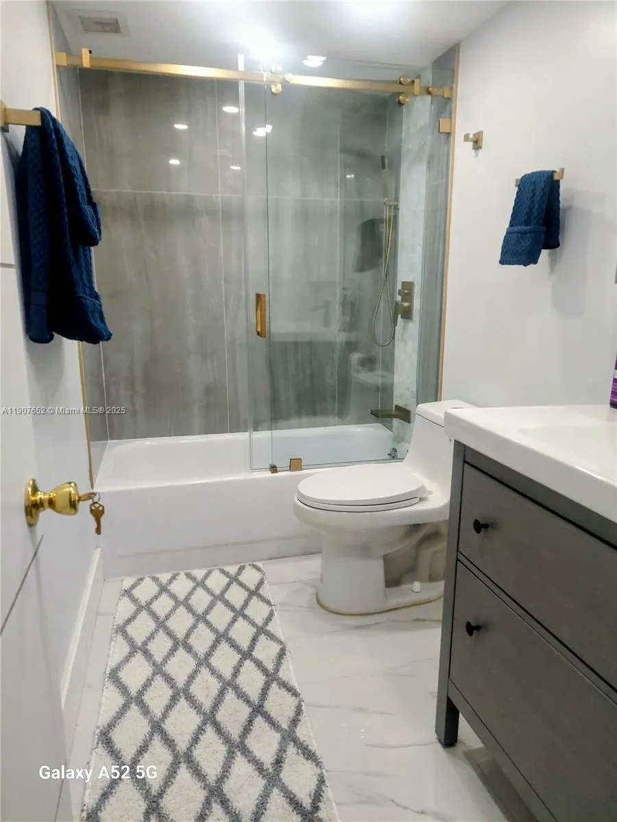 5005 Collins Ave # 1523, Miami Beach FL 33140