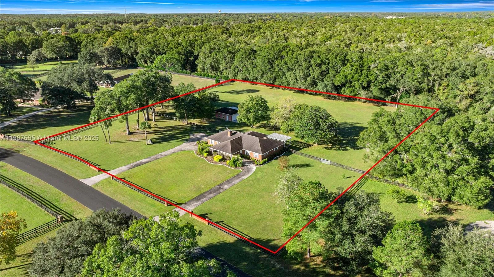 9812 SW 74 Ave, Ocala FL 34476