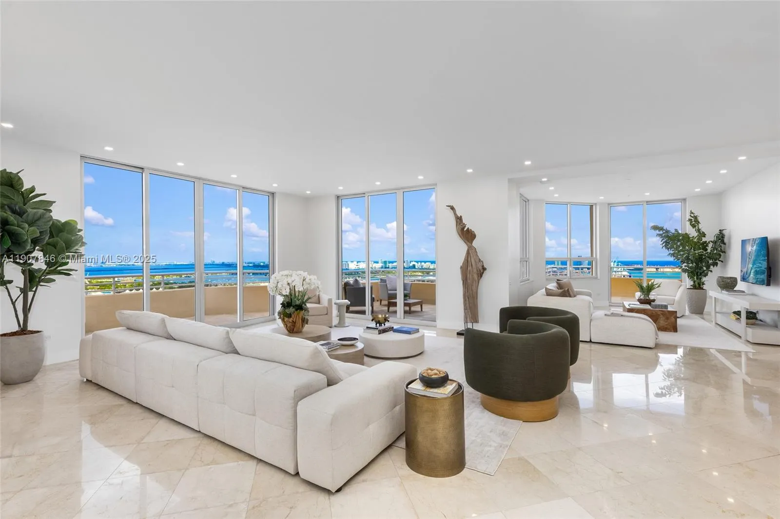 5 bedroom 5 bath for sale at 808 Brickell Key Dr # 3901, Miami FL 33131