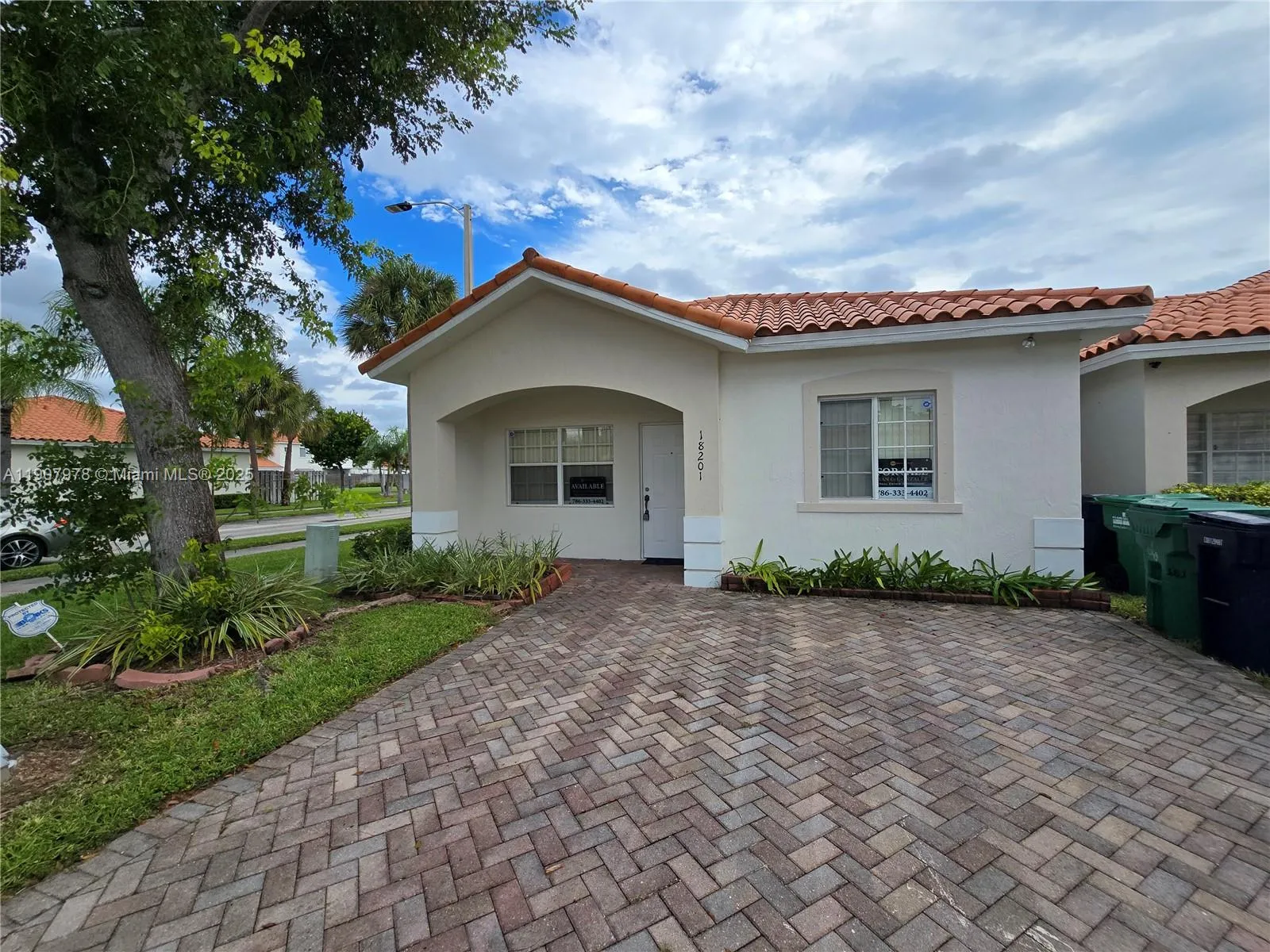 3 bedroom 2 bath for sale at 18201 SW 109th Pl, Miami FL 33157
