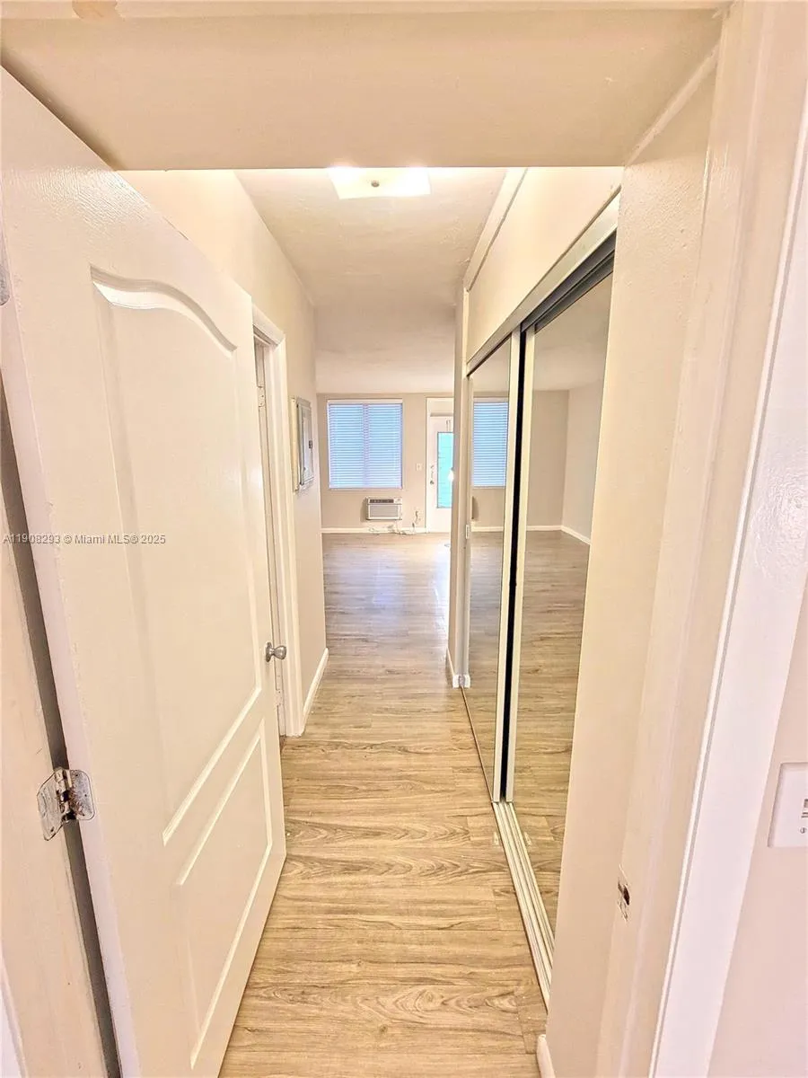 441 Collins Ave # 12A, Miami Beach FL 33139