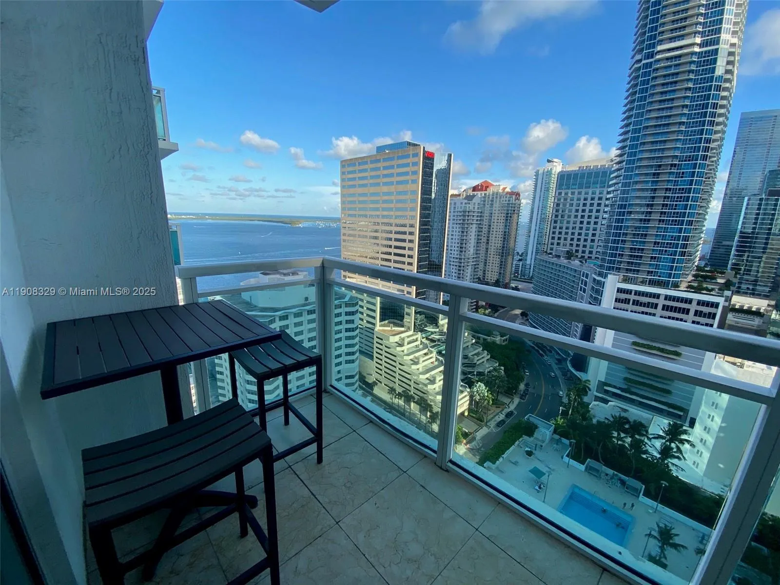 2 bedroom 2 bath for sale at 950 Brickell Bay Dr # 2707, Miami FL 33131