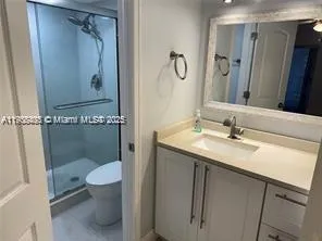 3571 Inverrary Dr # 403, Lauderhill FL 33319