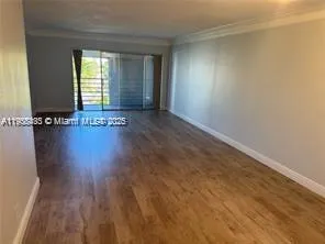 3571 Inverrary Dr # 403, Lauderhill FL 33319