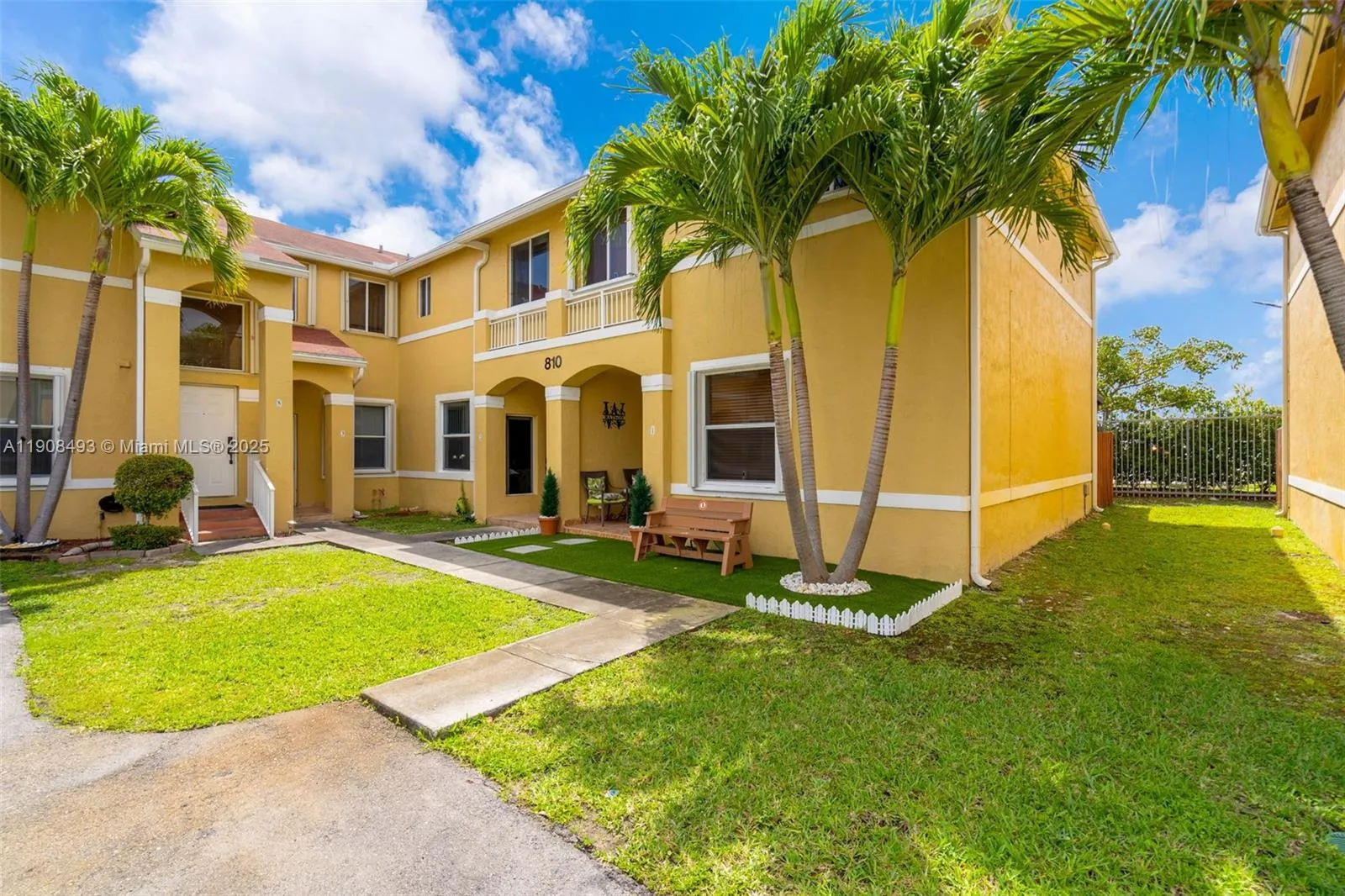 3 bedroom 2 bath for sale at 810 NE 212th Ter # 2, Miami FL 33179