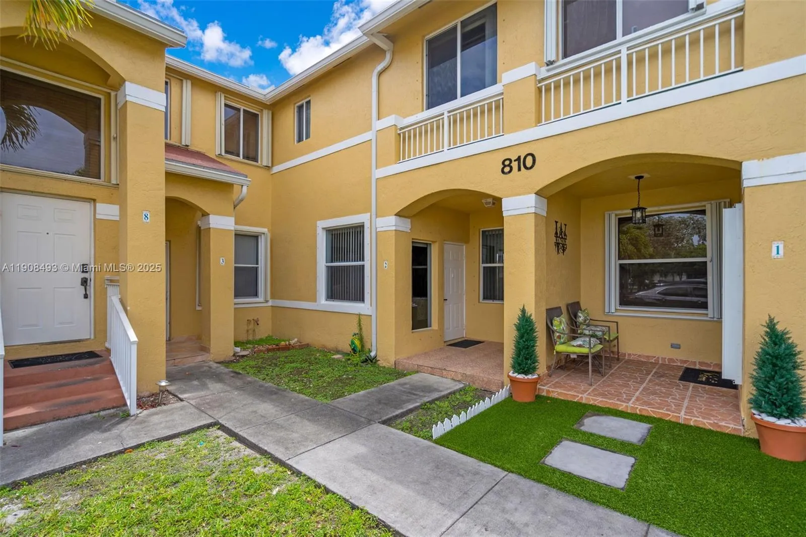 810 NE 212th Ter # 2, Miami FL 33179