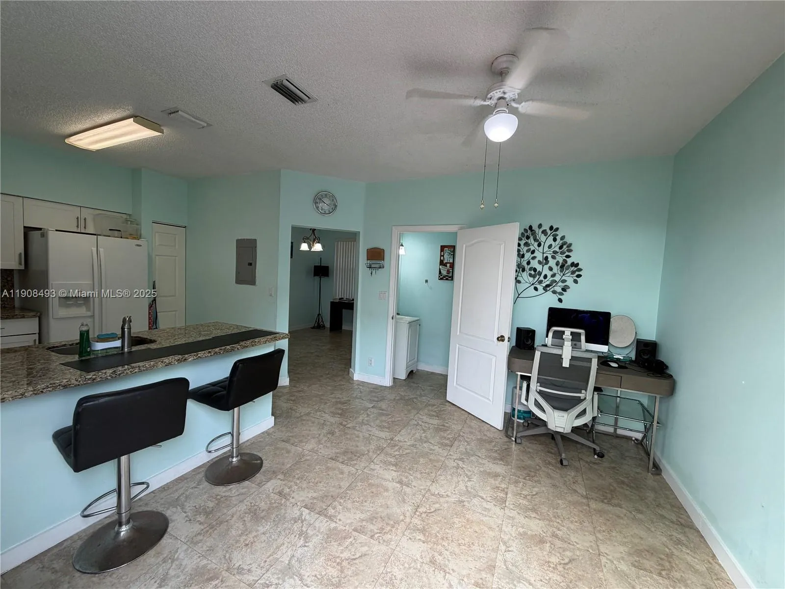 810 NE 212th Ter # 2, Miami FL 33179