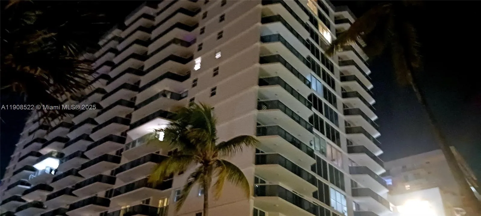 2401 Collins Ave # 1708, Miami Beach FL 33140