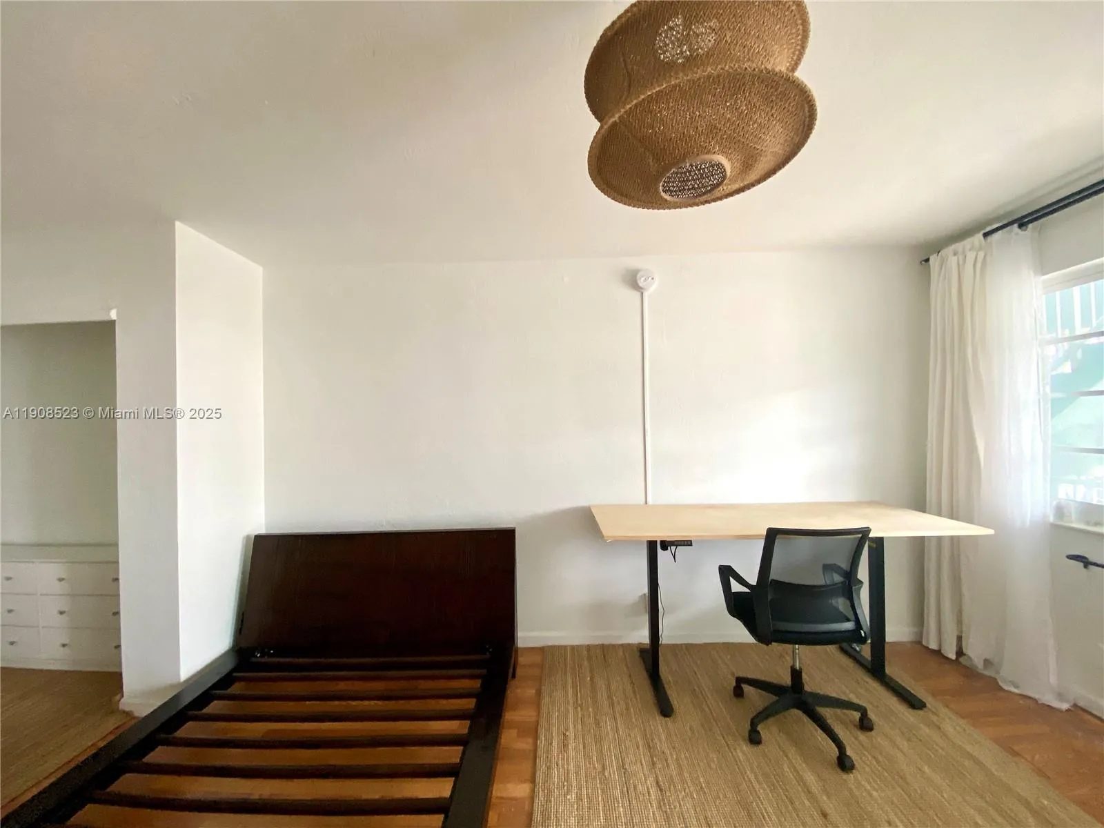 158 Ocean Dr # 306, Miami Beach FL 33139