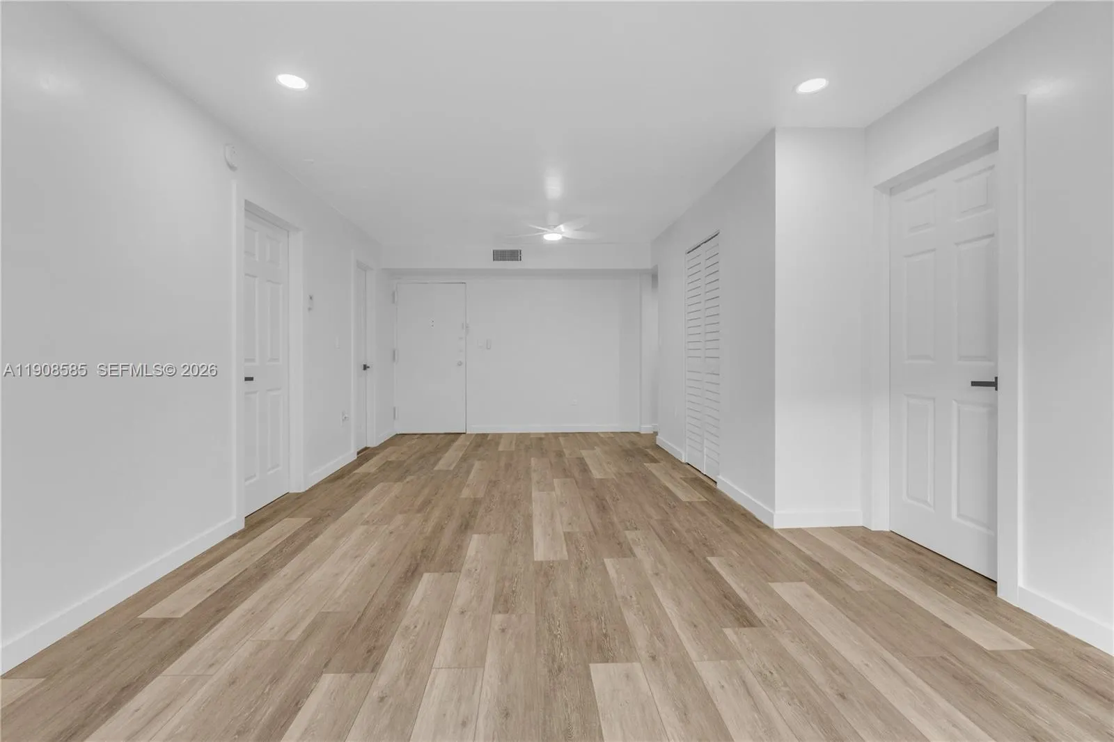 4709 NW 7th St # 9, Miami FL 33126