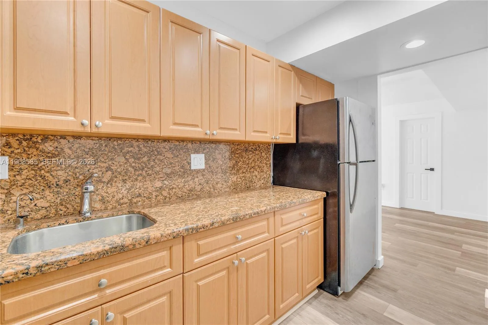 4709 NW 7th St # 9, Miami FL 33126
