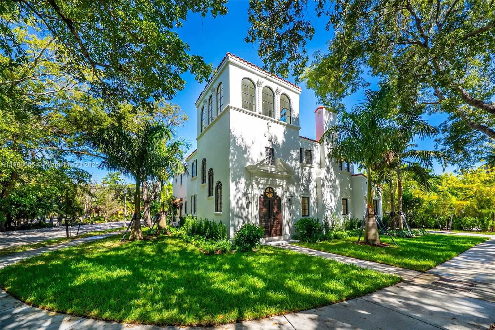 601 NE 56th St, Miami FL 33137